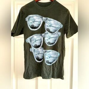 O'QUINN PECK SO BRIGHT TEE (Olive Green) Size Small